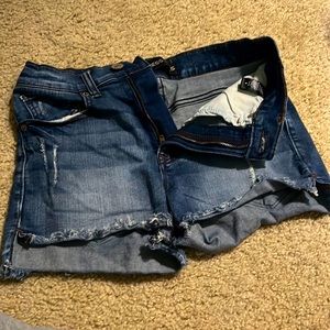 Express shorts mid-rise